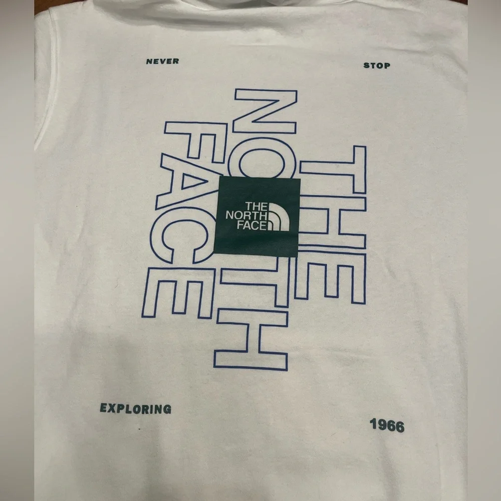 NWT North Face Men’s Hoodie